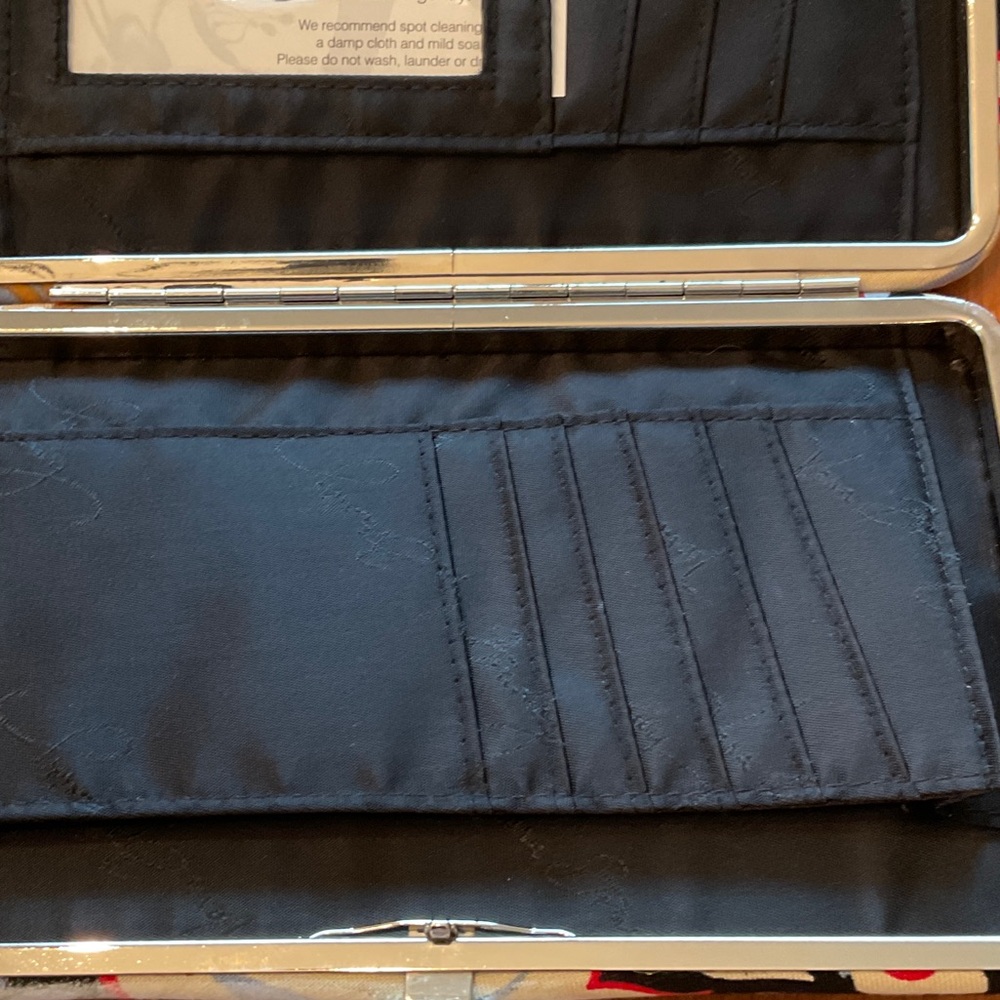 Vera Bradley Opera Wallet - Black and Red - Picture 6 of 8